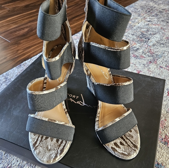 Report Signature Dunstan Black Sandals - Picture 1 of 9